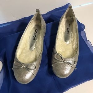 Chico’s Silver Glitter Faux Fur Lined Bow Flats.